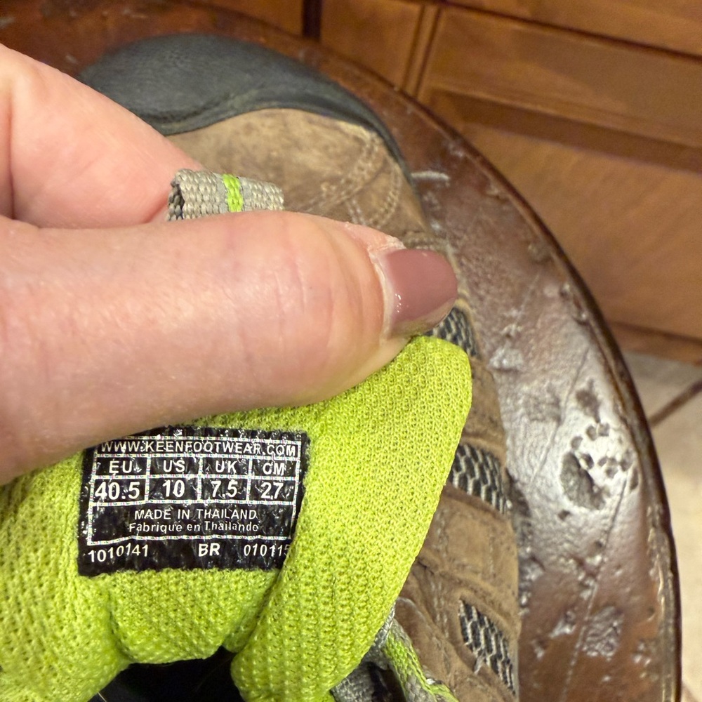 KEEN Ladies Green & Brown Leather Waterproof Hiking Shoes - Picture 4 of 6